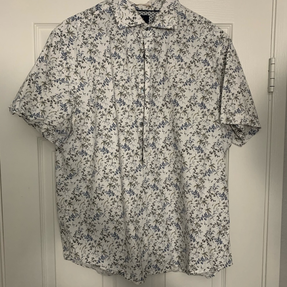 Floral Short Bottoms Sleeve Shirt